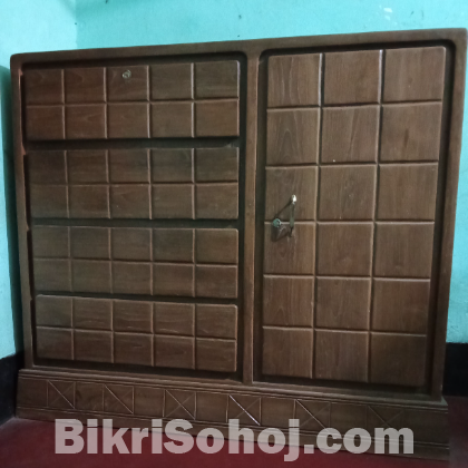 সেগুন কাঠের ওয়ারড্রব বিক্রয় হবে